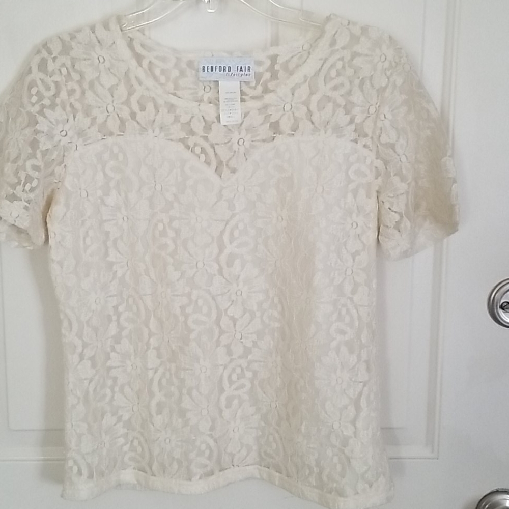 NWOT Bedford Fair Lace Shell Top
